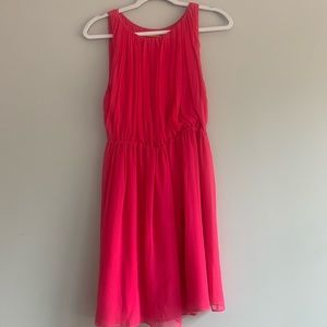 gently used Alice + Olivia. Fuchsia Color